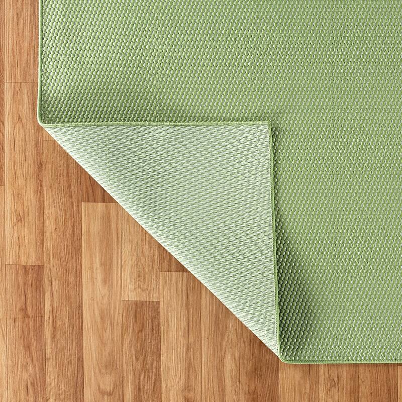 Solid Indoor/Outdoor Flatweave Waterproof Backyard Patio Area Rug