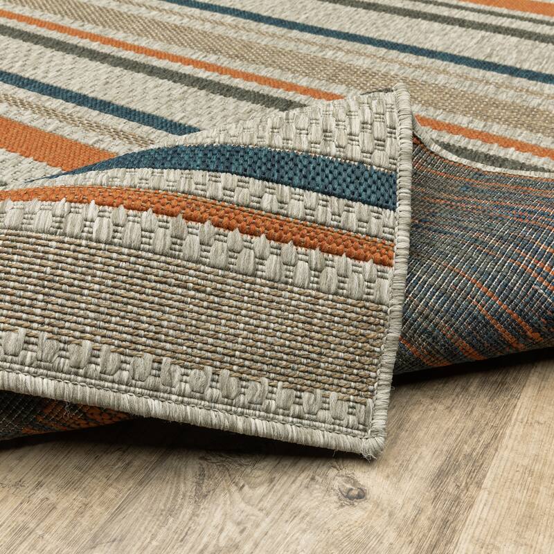 Vista Home Higgins Striped Grey/ Blue Indoor/ Outdoor Area Rug