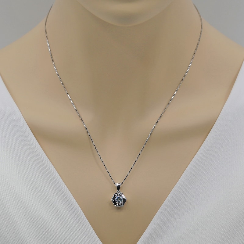 0.75 ct Aquamarine Pendant in Sterling Silver