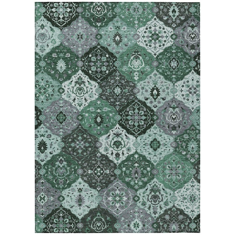Machine Washable Indoor/ Outdoor Traditional Panel Chantille Rug