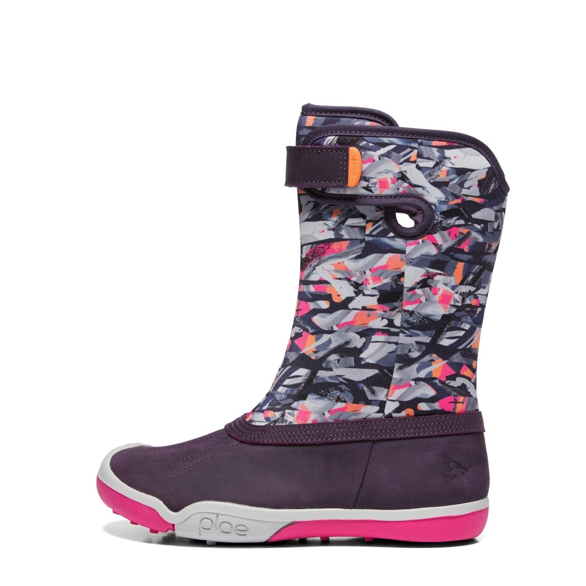 plae rain boots