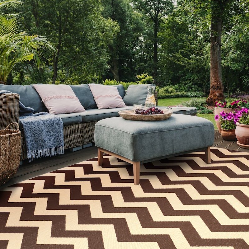 SAFAVIEH Courtyard Reeta Indoor/ Outdoor Waterproof Patio Backyard Rug