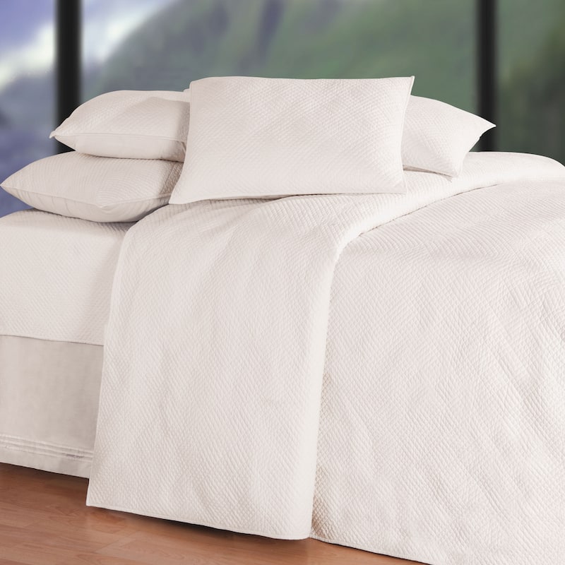 Hampton Soft White Standard Sham