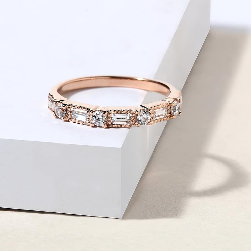 1/2ct TDW Vintage Inspired Diamond Wedding Band in 14k Gold for Women