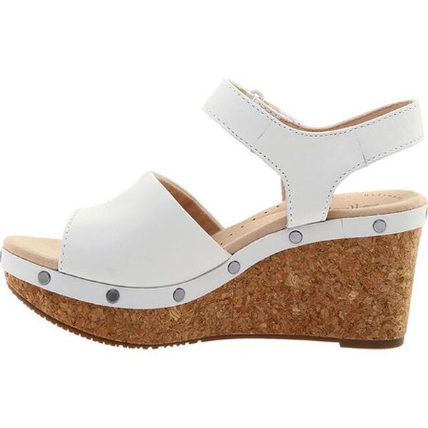 Clarks Annadel Clover Wedge 2024 www.musanailspain