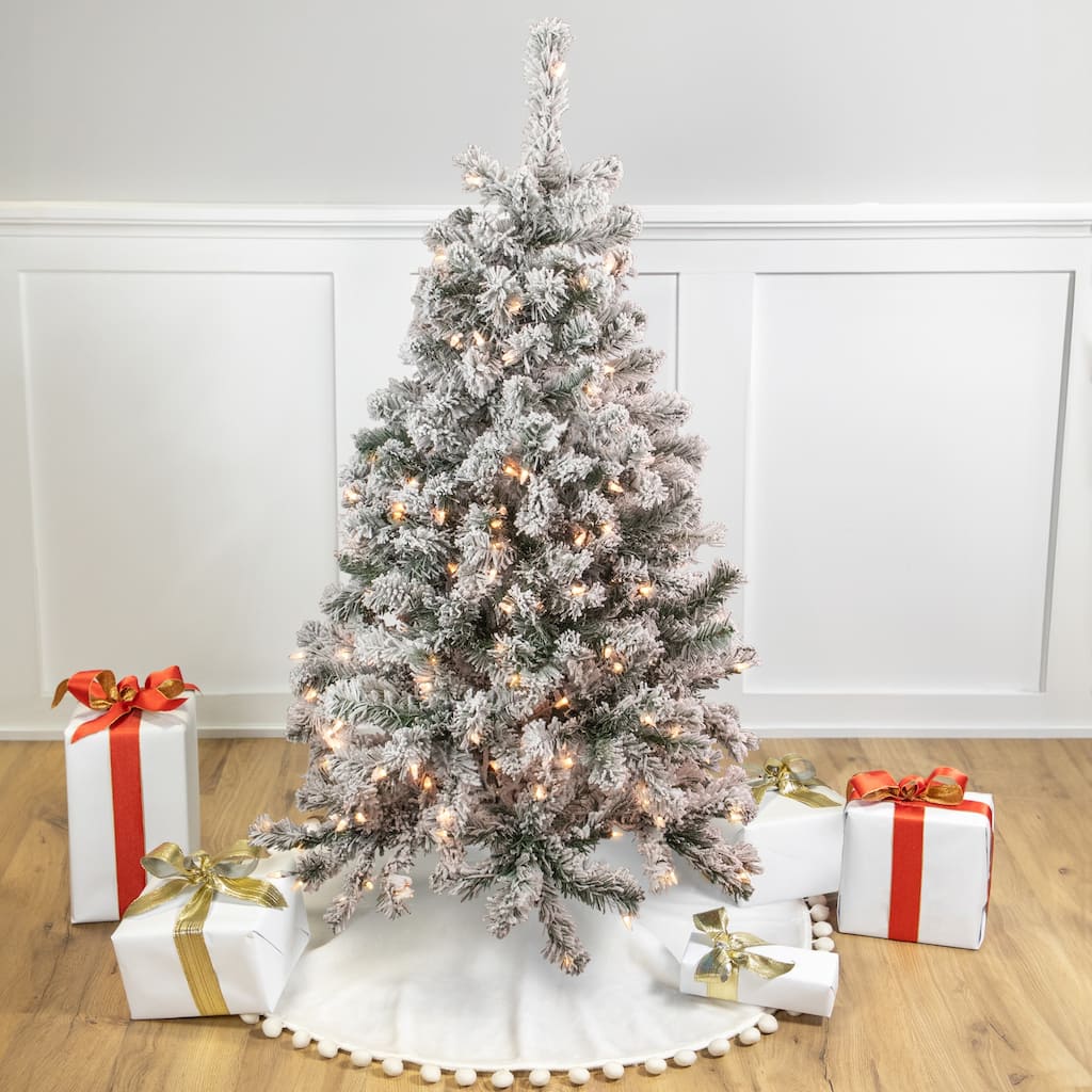 4.5' Flocked Madison Pine Artificial Christmas Tree, Clear Lights - 4.5 Foot