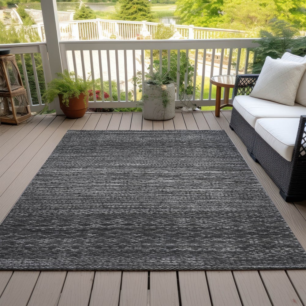 Machine Washable Indoor/Outdoor Modern Trellis Chantille Rug