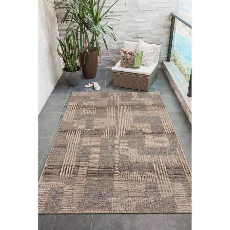 Liora Manne Riviera Lines Indoor/Outdoor Area Rug - 7'10" x 9'10" - Neutral