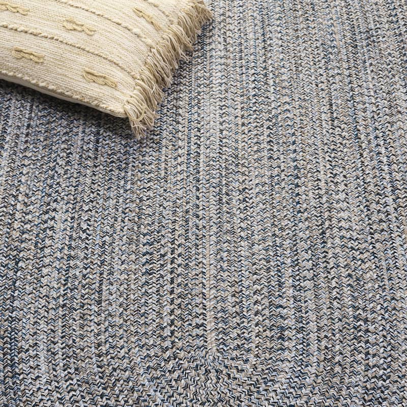 SAFAVIEH Handmade Braided Thijs Reversible Rug