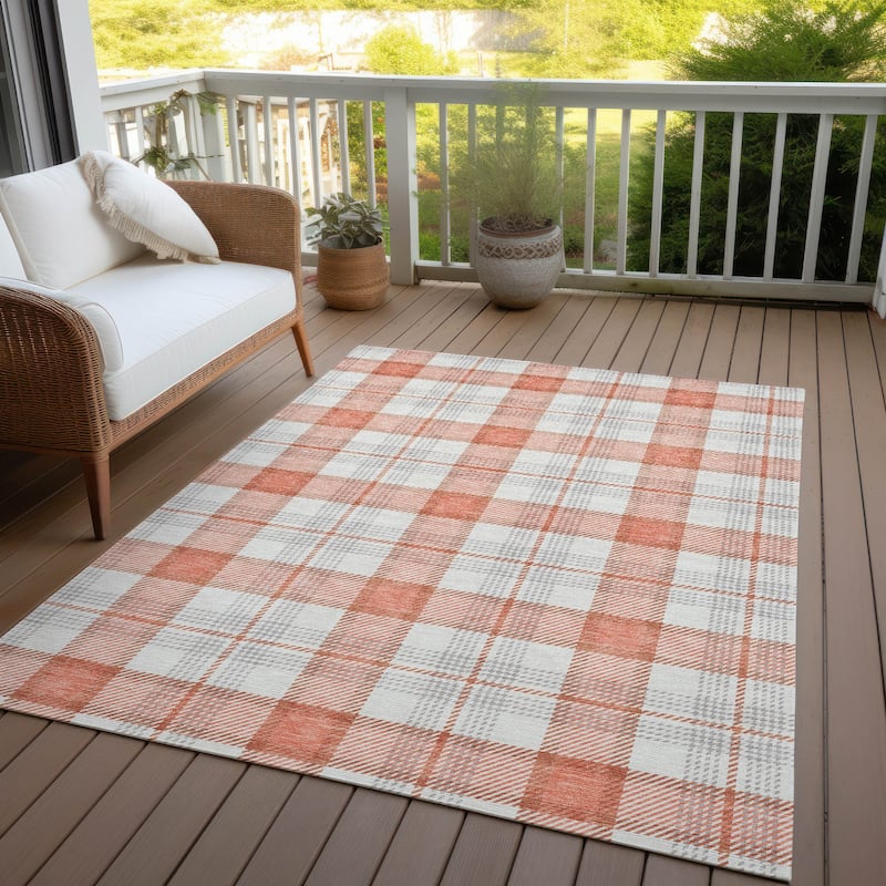 Machine Washable Indoor/ Outdoor Casual Plaid Chantille Rug