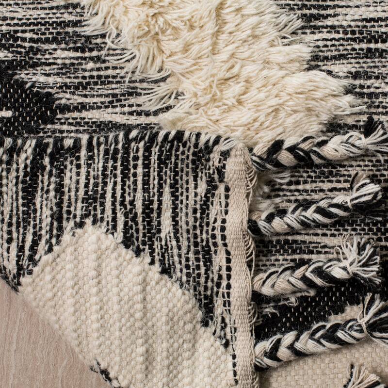SAFAVIEH Hand-knotted Kenya Annaelle Southwestern Tribal Wool Rug