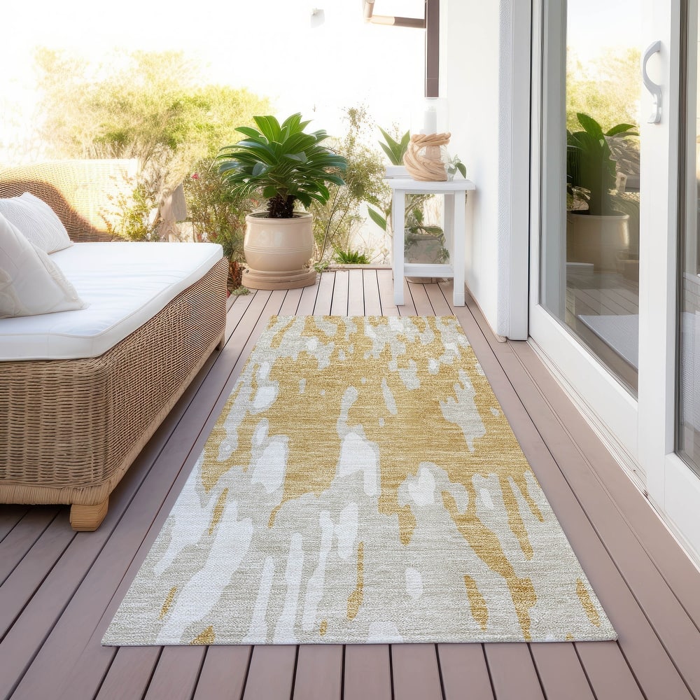 Machine Washable Indoor/ Outdoor Abstract Chantille Rug