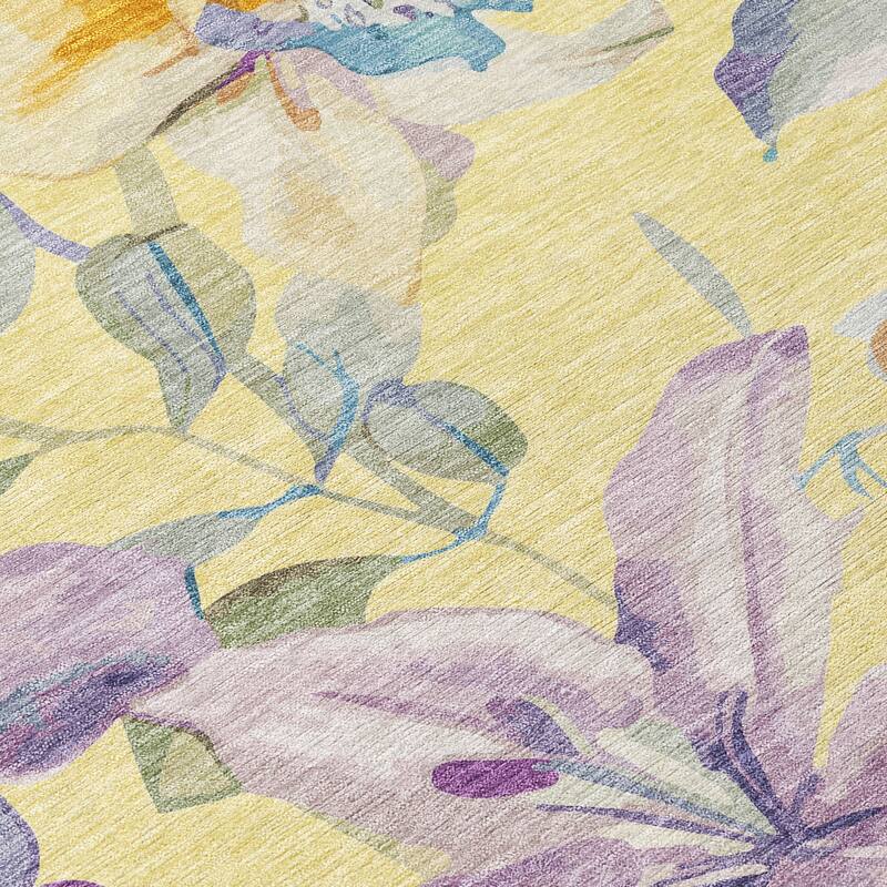 Machine Washable Indoor/ Outdoor Modern Floral Chantille Rug