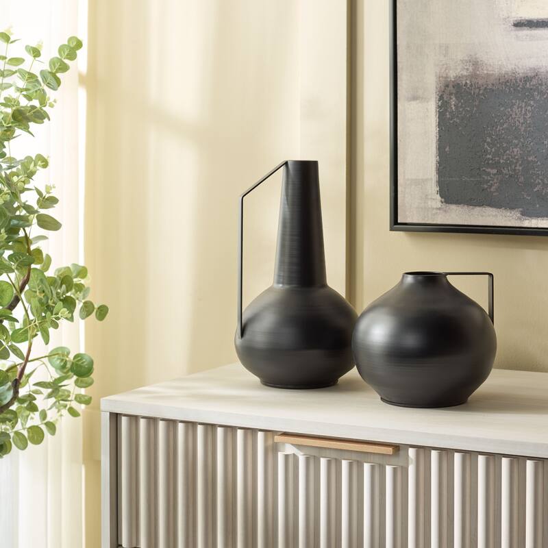 SAFAVIEH Home Luca 13.3-inch Black Iron Satin Finish Vase Set of 2