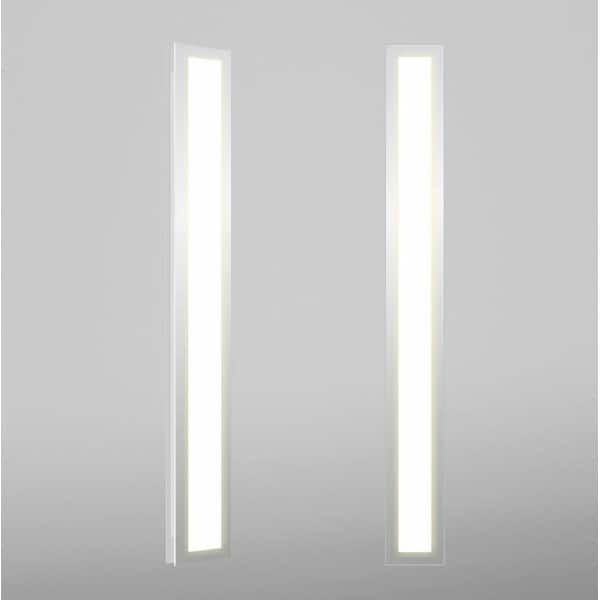 Robern Dimmable LED Bathroom Task Light with 3000K Warm White Lighting