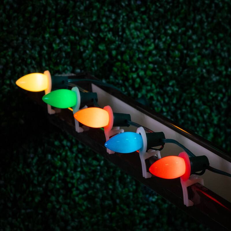 25 Foot C7 LED Outdoor Christmas String Light Set, Warm White, Green Wire