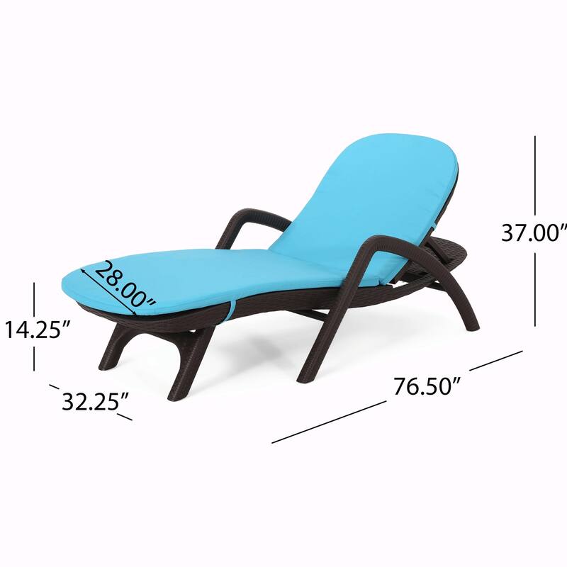 rgonomic Outdoor Chair with Wicker Texture - Durable, Comfortable Cushion, Stable Design