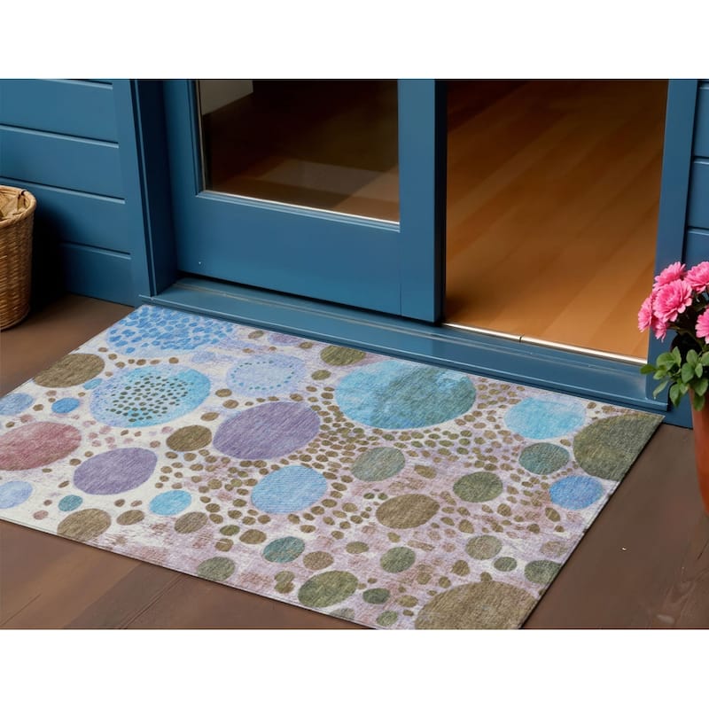 HomeRoots Geometric Transitional Rectangle Outdoor Rug - 3' x 5'