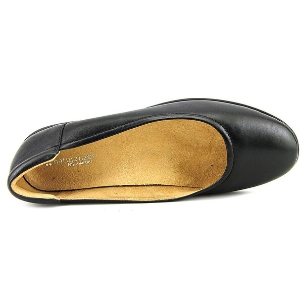 naturalizer flexy black flat