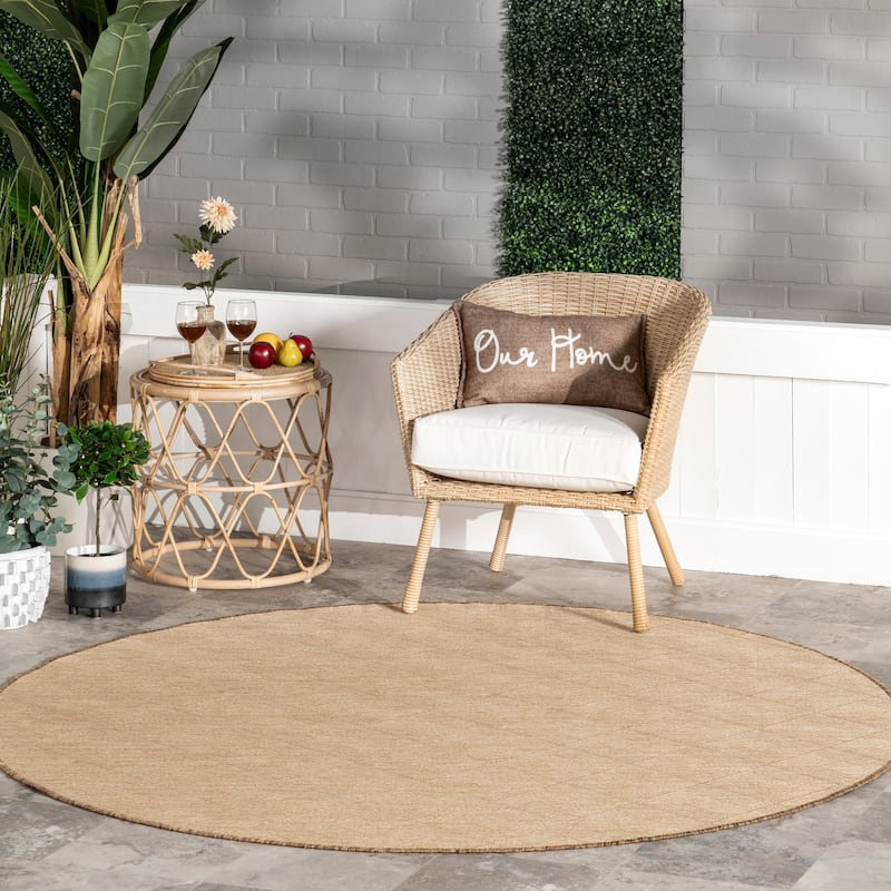 Nuloom Ray Diamond Indoor/Outdoor Area Rug