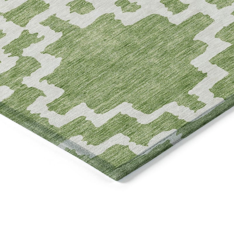 Machine Washable Indoor/ Outdoor Chantille Geo Trellis Rug
