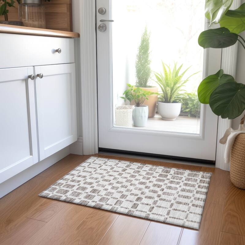 Machine Washable Indoor/ Outdoor Chantille Geo Contemporary Rug