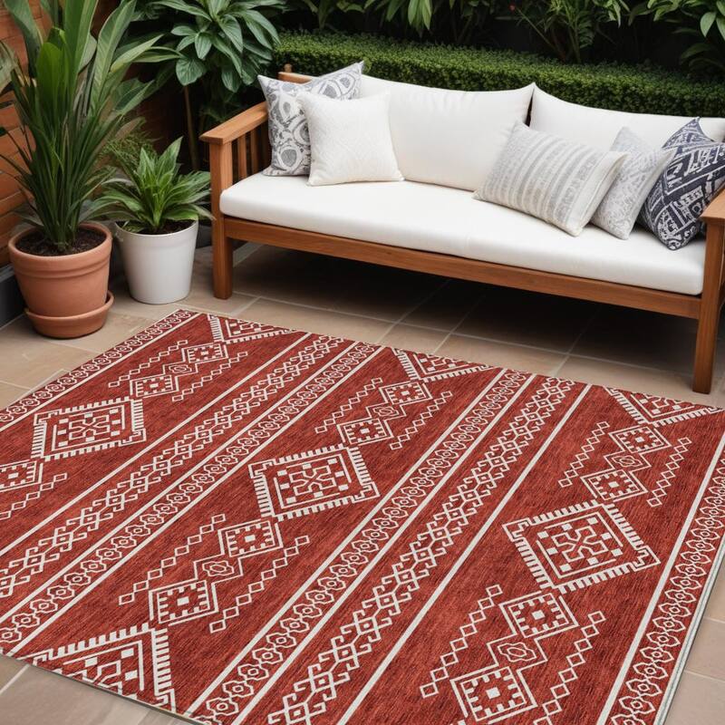 HomeRoots Southwestern Transitional Rectangle Outdoor Rug - 10' X 14'