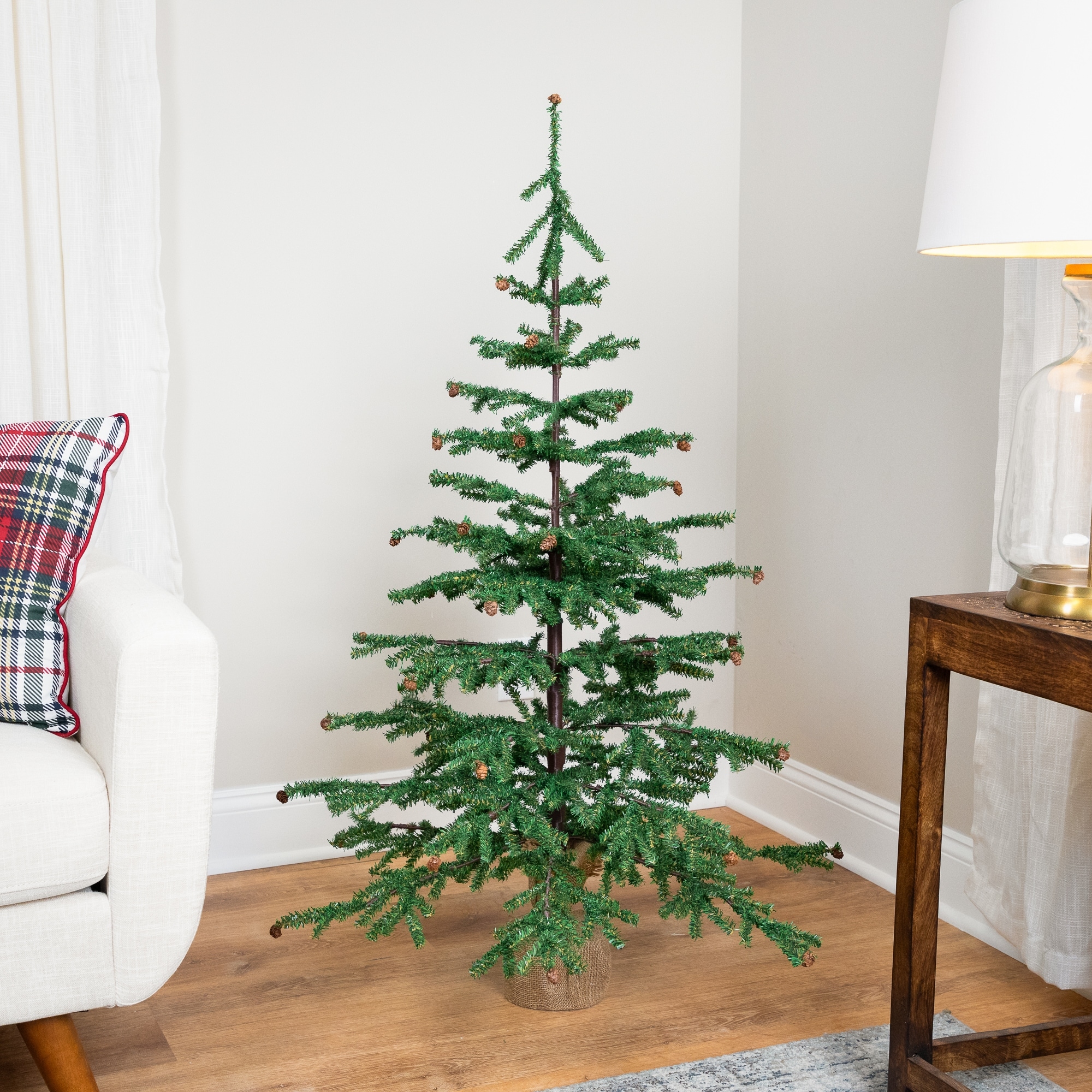 Medium Artificial Christmas Tree Pine Cones In Burlap Base 4' Unlit - 4 Foot