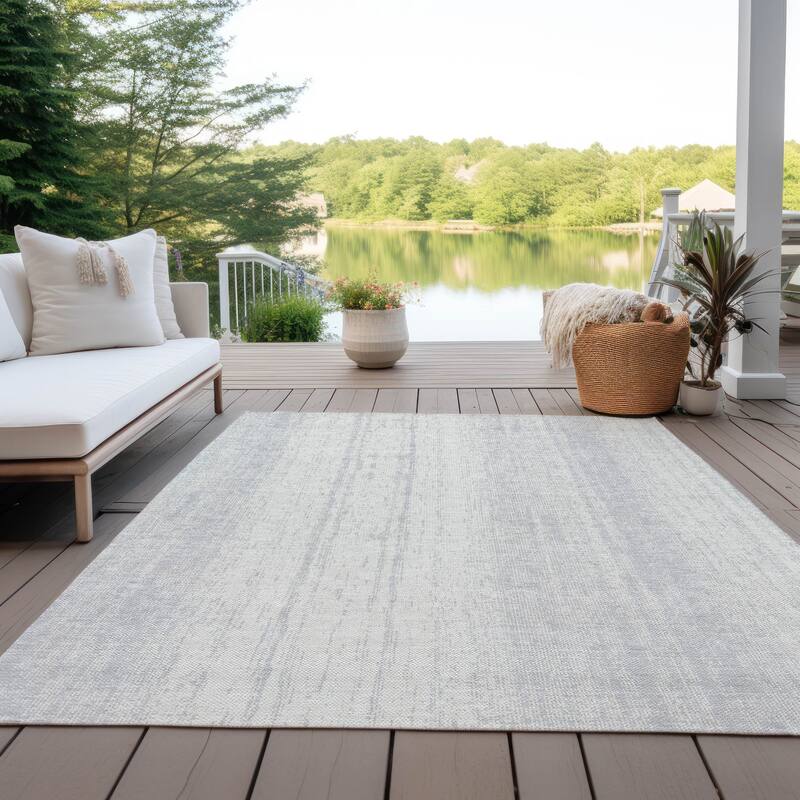 Machine Washable Indoor/ Outdoor Chantille Stripes Ombre Rug - Silver - 10' x 14'