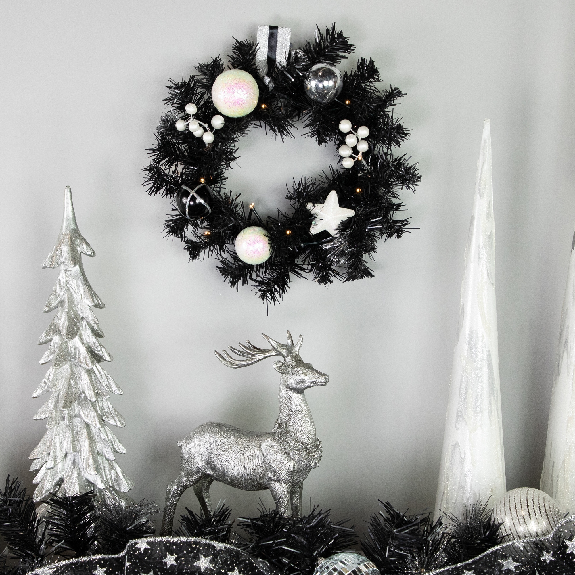 cool white pre lit wreath