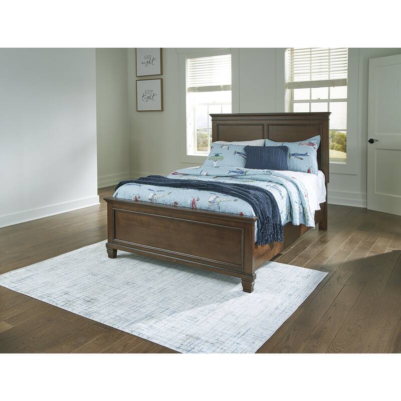 Signature Design by Ashley Fortman Panel Bed - Brown - Full