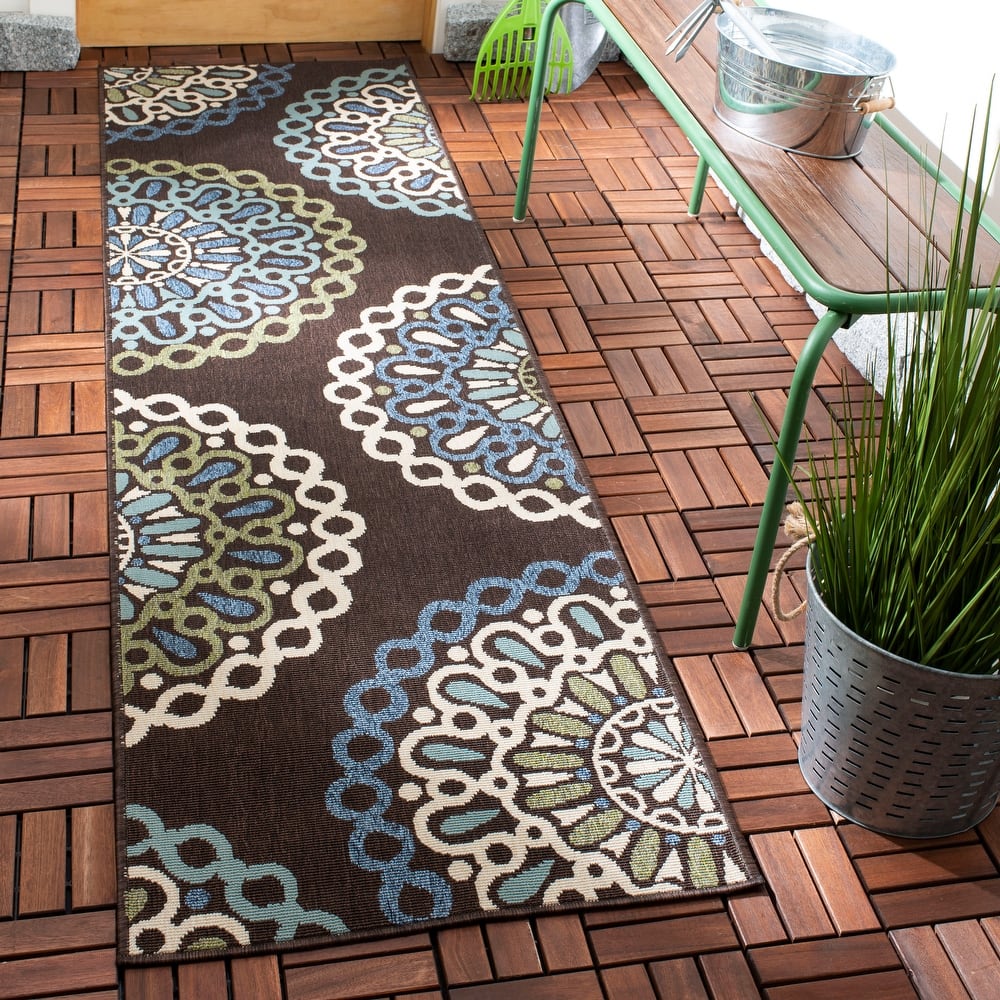 SAFAVIEH Veranda Elsi Geometric Medallion Indoor/Outdoor Area Rug