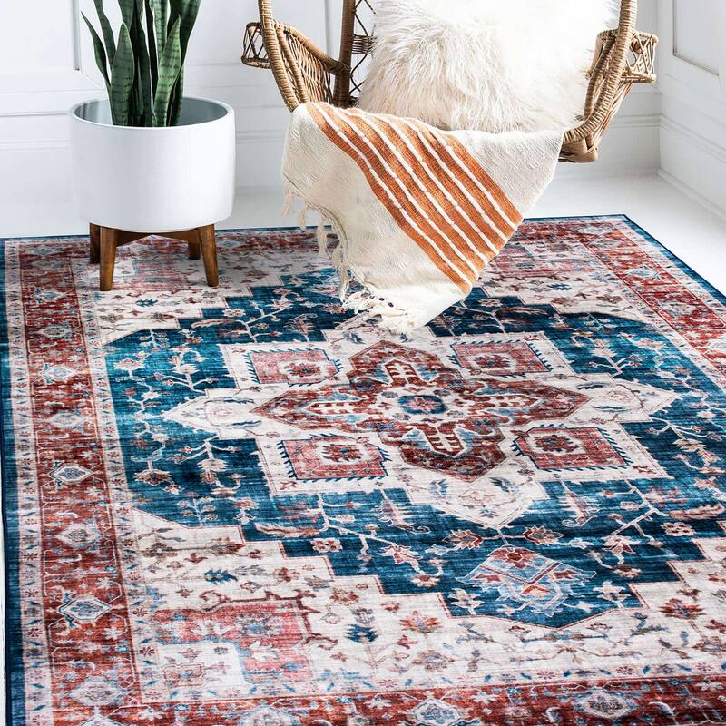 World Rug Gallery Distressed Traditional Machine Washable Area Rug - 5' x 7' - Blue