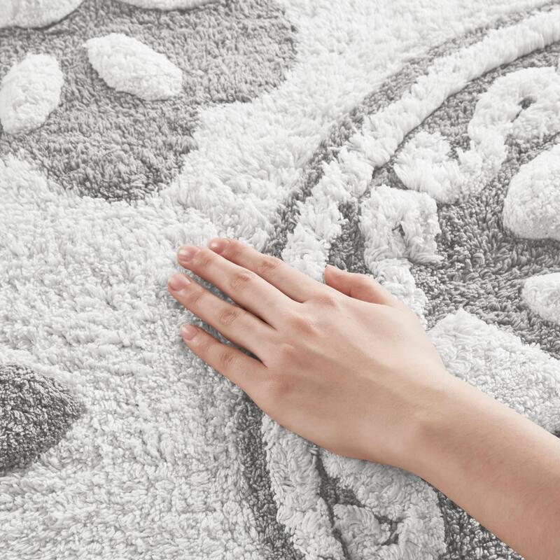 Madison Park Casablanca Medallion Cotton Tufted Bath Rug