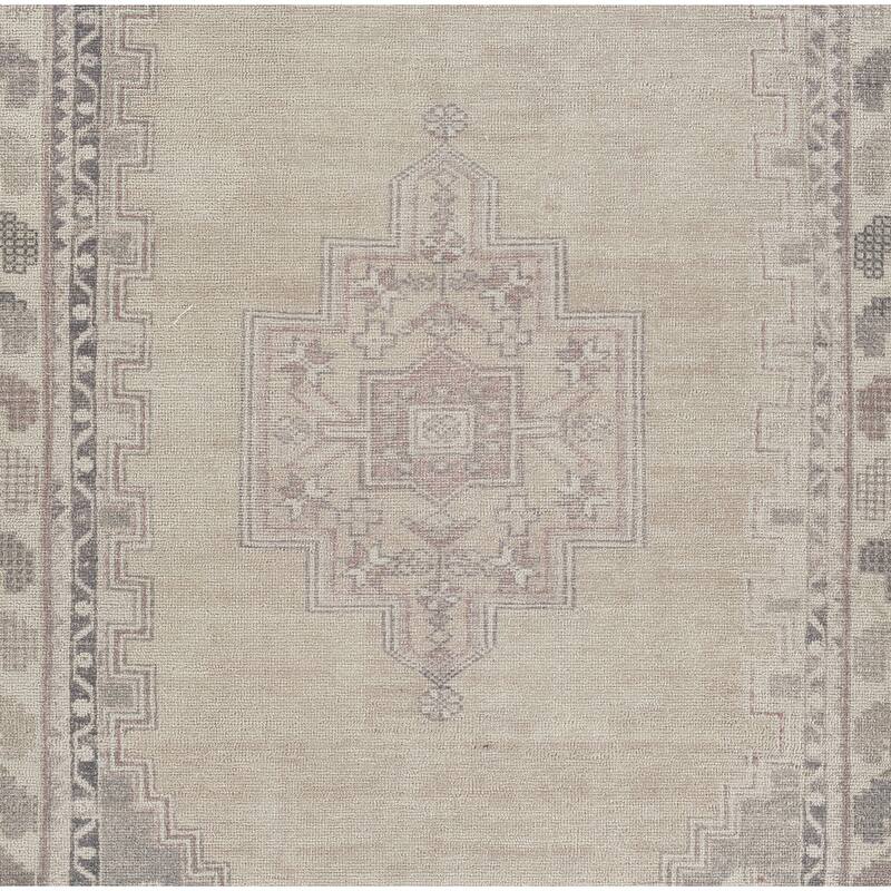 Momeni Luna Traditional Hand Tufted Area Rug