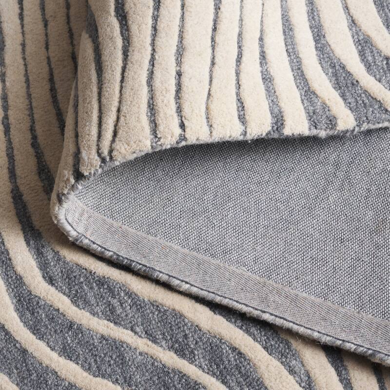 SAFAVIEH Handmade Ebony Huguette Modern Abstract Wool Rug