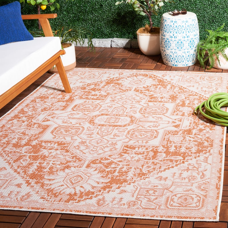 SAFAVIEH Bermuda Fazilet Geometric Indoor/Outdoor Waterproof Rug