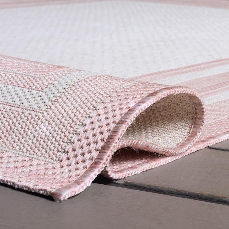 SAFAVIEH Courtyard Vickie Indoor/Outdoor Waterproof Patio Backyard Rug