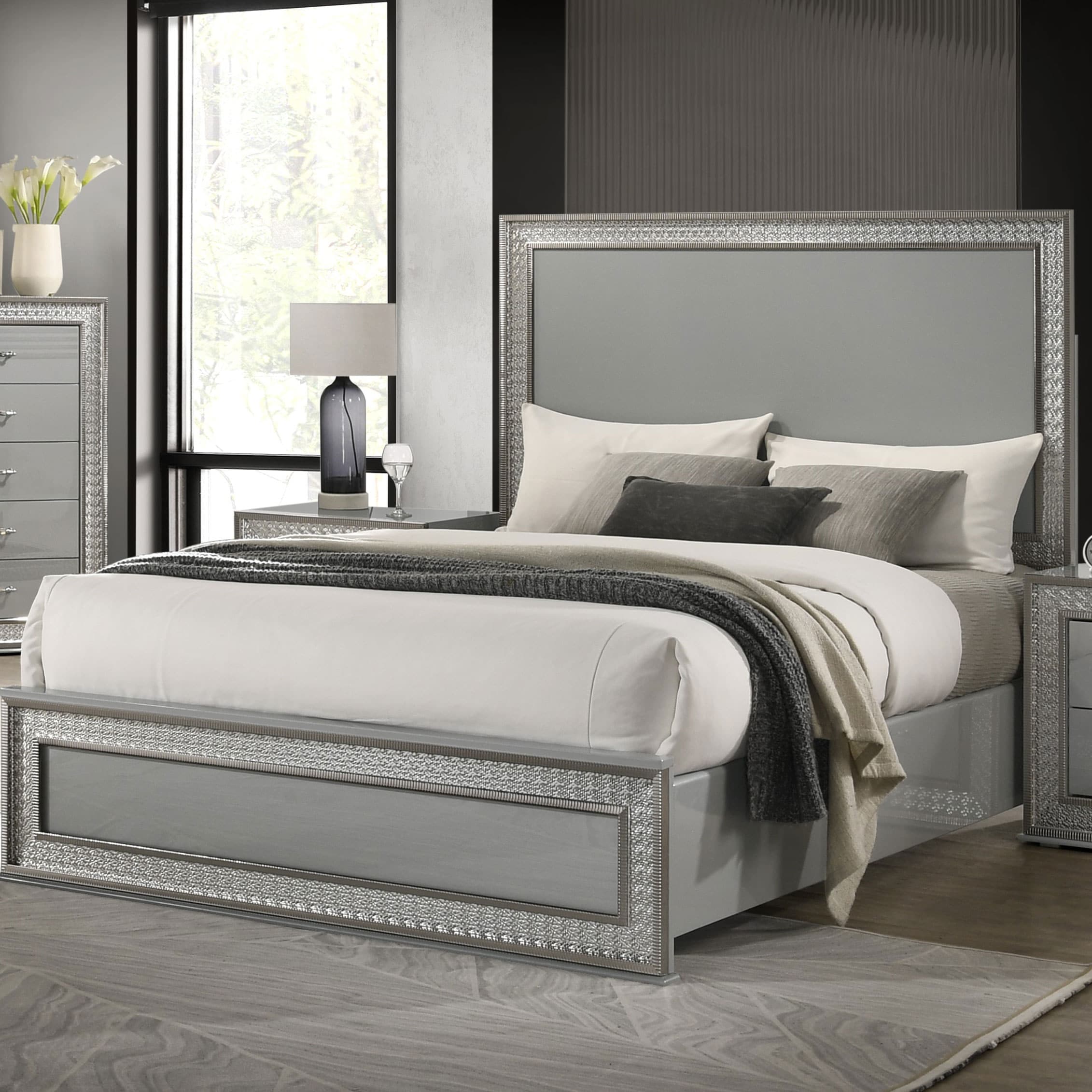 Furniture of America Isabella Glam Metallic Grey Glossy Platform Bed