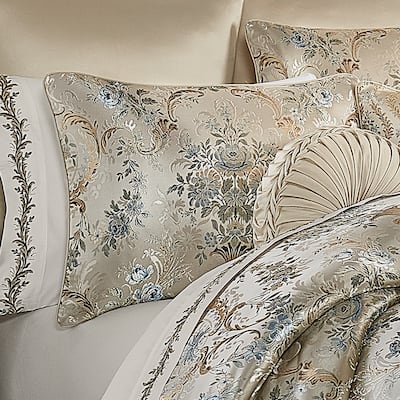 J. Queen New York Jacqueline Comforter Set