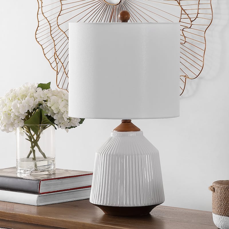 SAFAVIEH Lighting Juozapa 22-inch LED Table Lamp - 12" W x 12" L x 22.25" H - 12Wx12Dx22H
