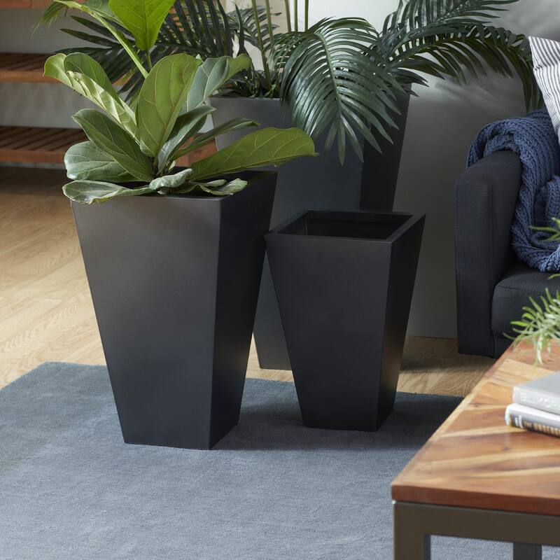 Metal Geometric Light Weight Minimalistic Indoor Outdoor Planter - Set of 3 Dark Gray or Gray - Roche River Decor