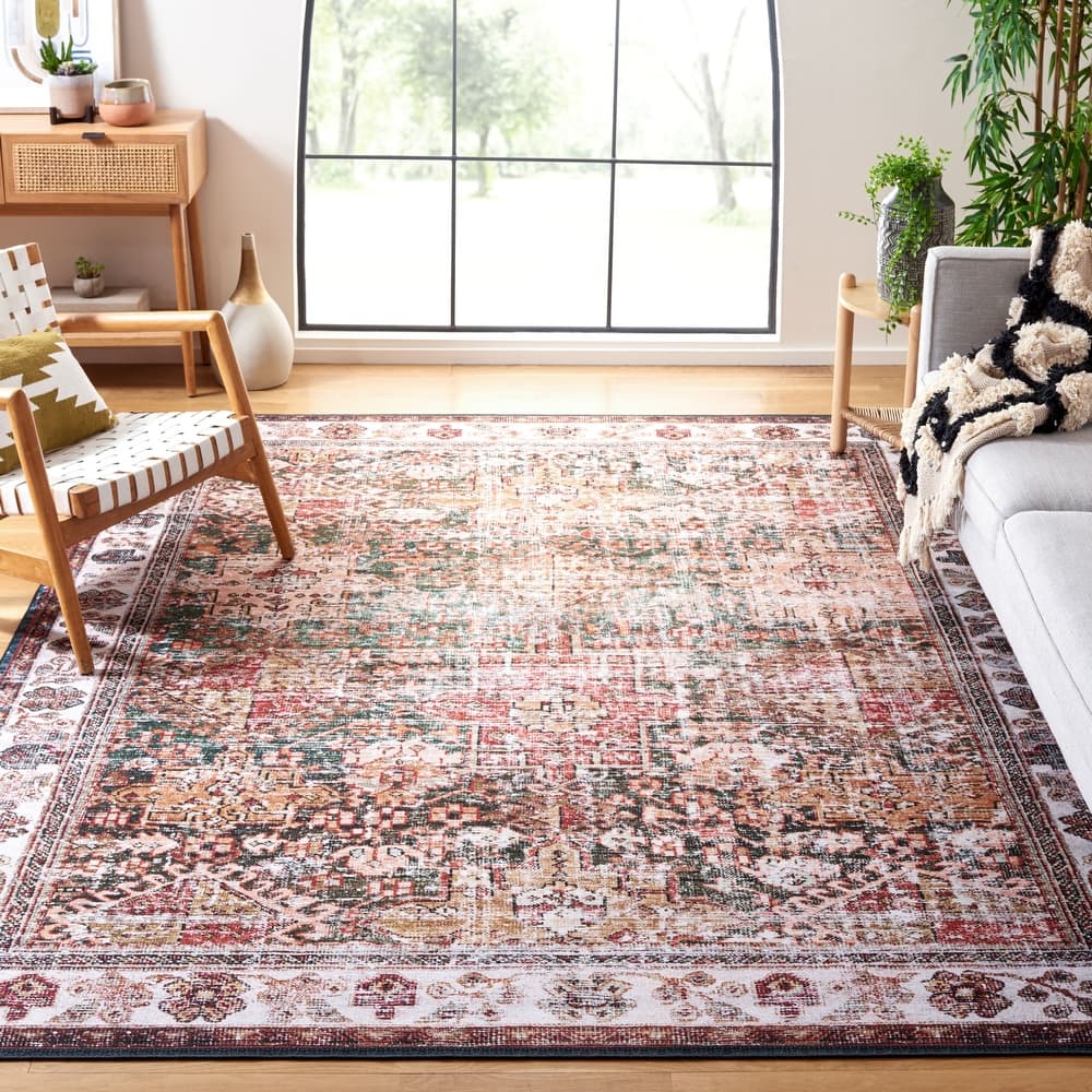 SAFAVIEH Tucson Machine Washable Slip Resistant Gena Oriental Rug