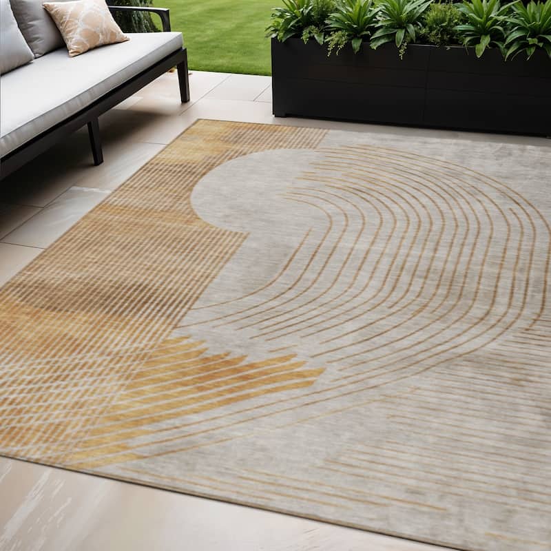 HomeRoots Geometric Transitional Rectangle Outdoor Rug - 5' X 8'