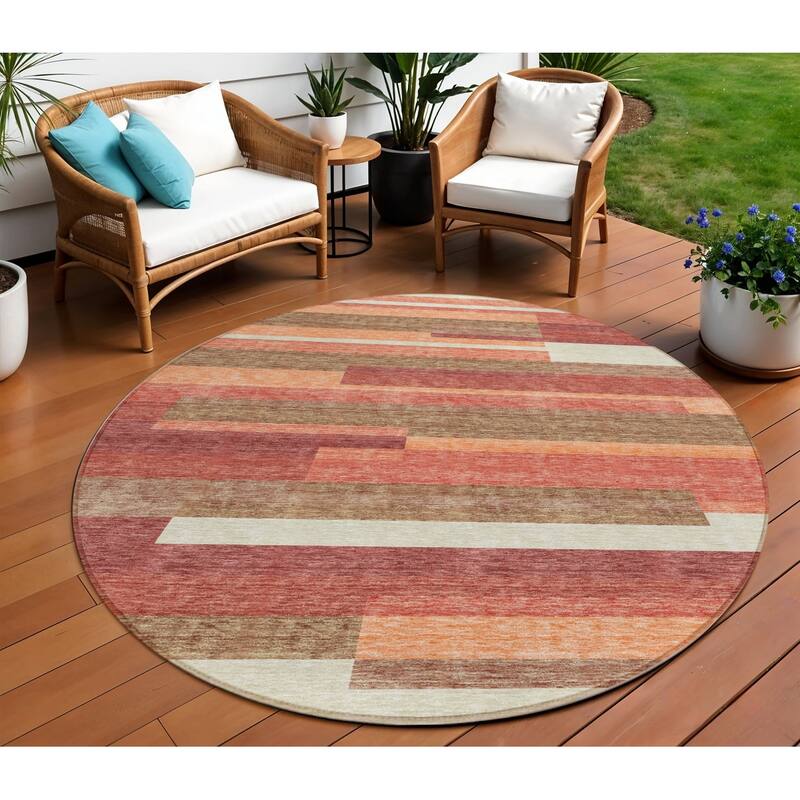 HomeRoots Striped Transitional Rectangle Outdoor Rug - 8' Round