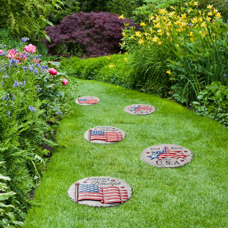 Glitzhome 4-Piece 10"D Patriotic/Americana Cement Flag and Stars Stepping Stone