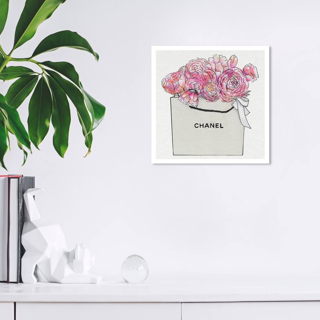 Wynwood Studio Prints Fashion and Glam Market Day Flowers White and Cream White Glam Wall Art Canvas Print