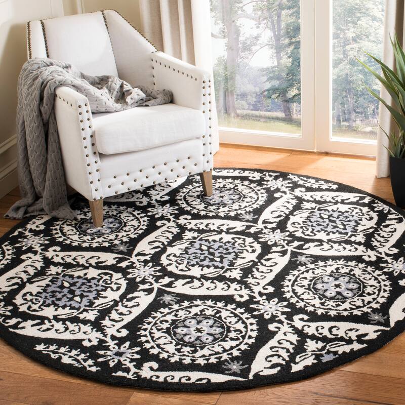 SAFAVIEH Handmade Chelsea Nazeli French Country Wool Rug - 3' x 3' Round - Black/Ivory - Runner/Round