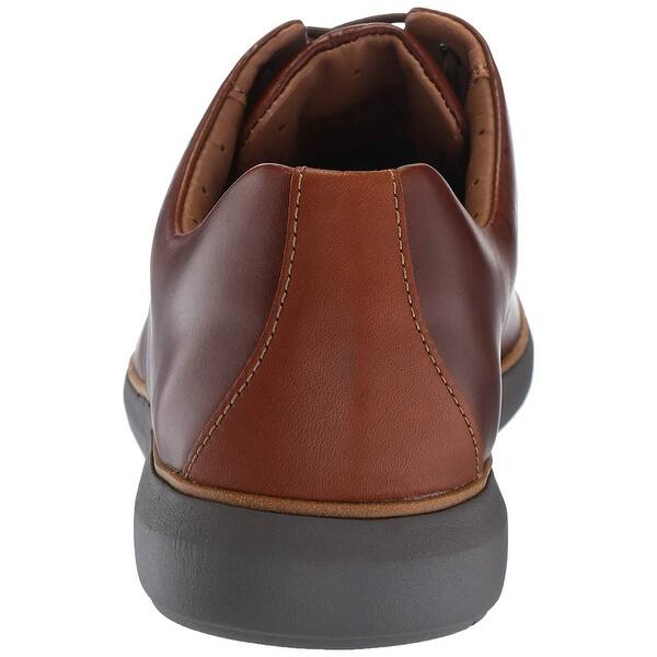 clarks men's un voyageplain oxford