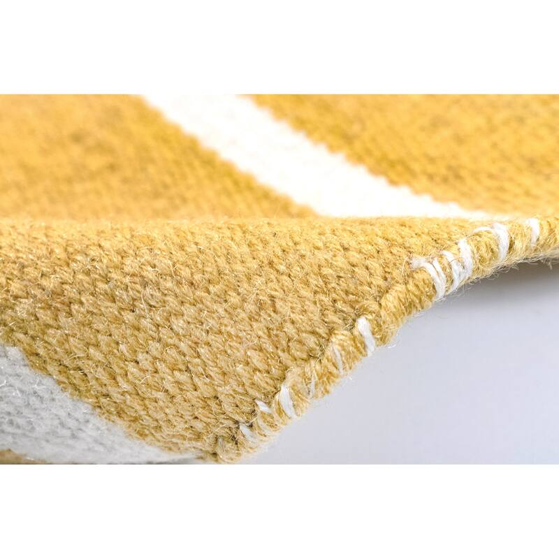 Liora Manne Sorrento Pinstripe Indoor/Outdoor Area Rug